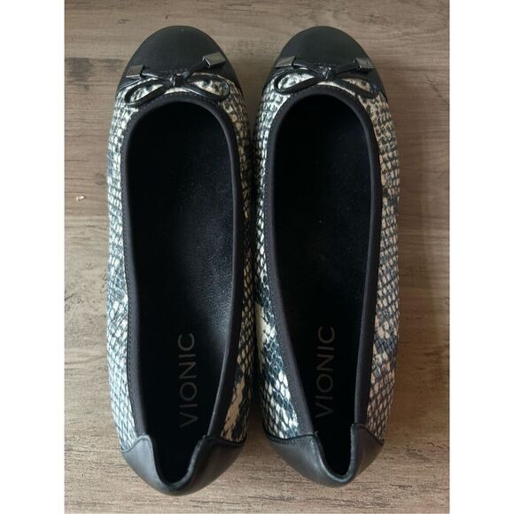 Vionic Women's Sz 7.5 Ballet Flats Minna Boa Snake Print work career comfy EUC - Picture 6 of 9